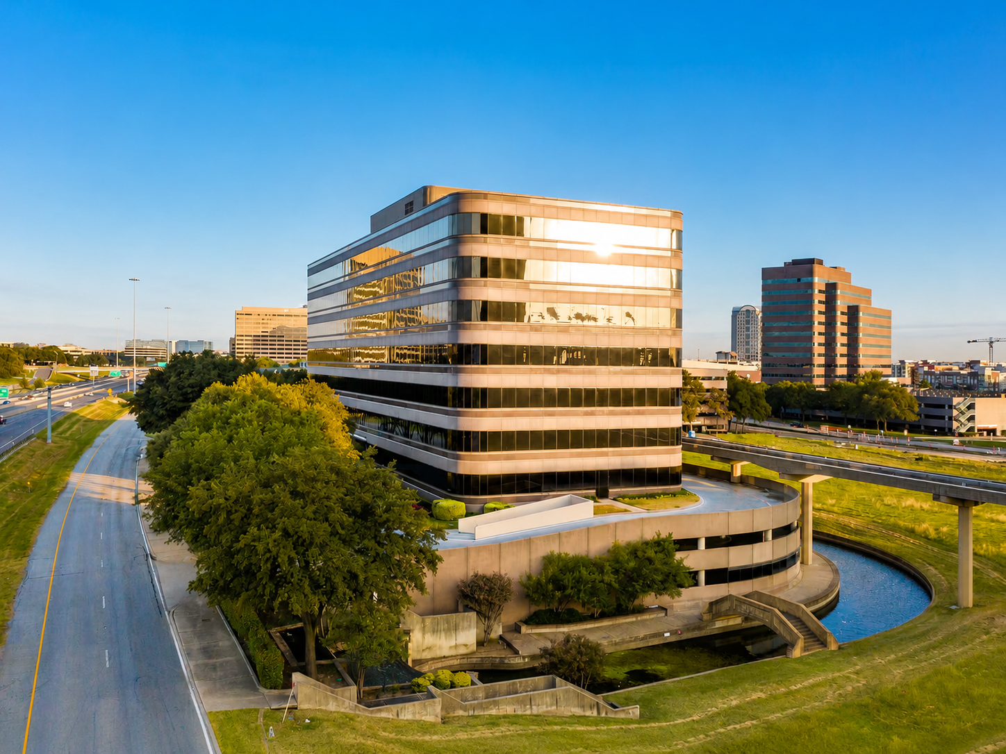 Lucid Private Offices - Las Colinas