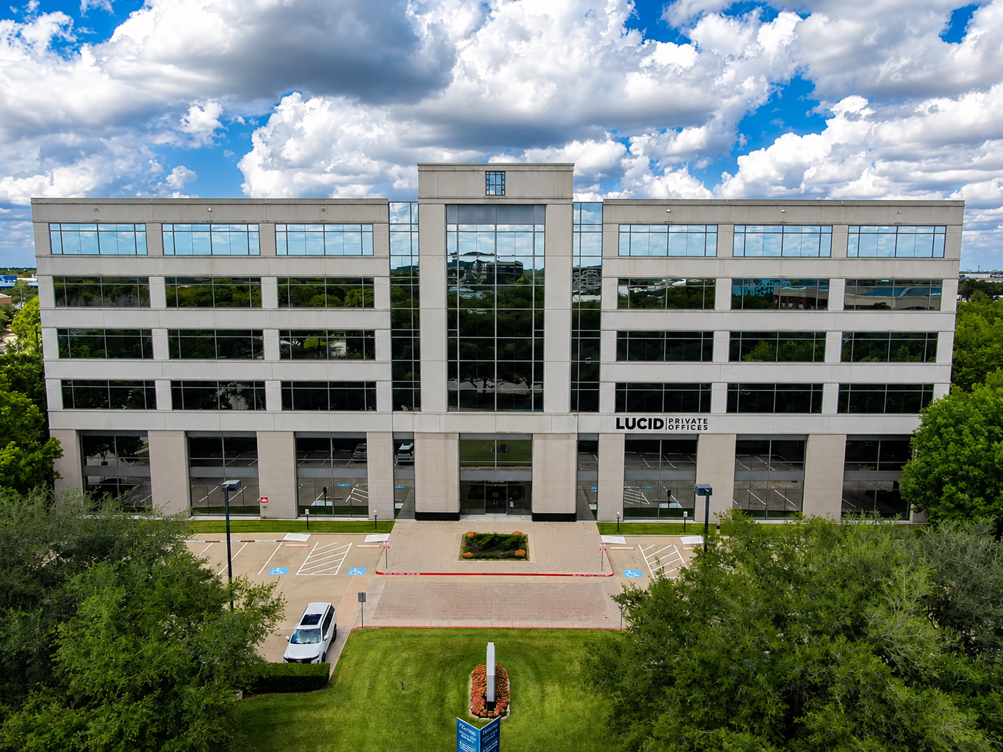 Lucid Private Offices - Sugar Land