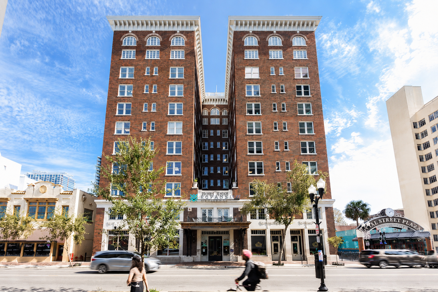 Expansive - Orlando Angebilt Building