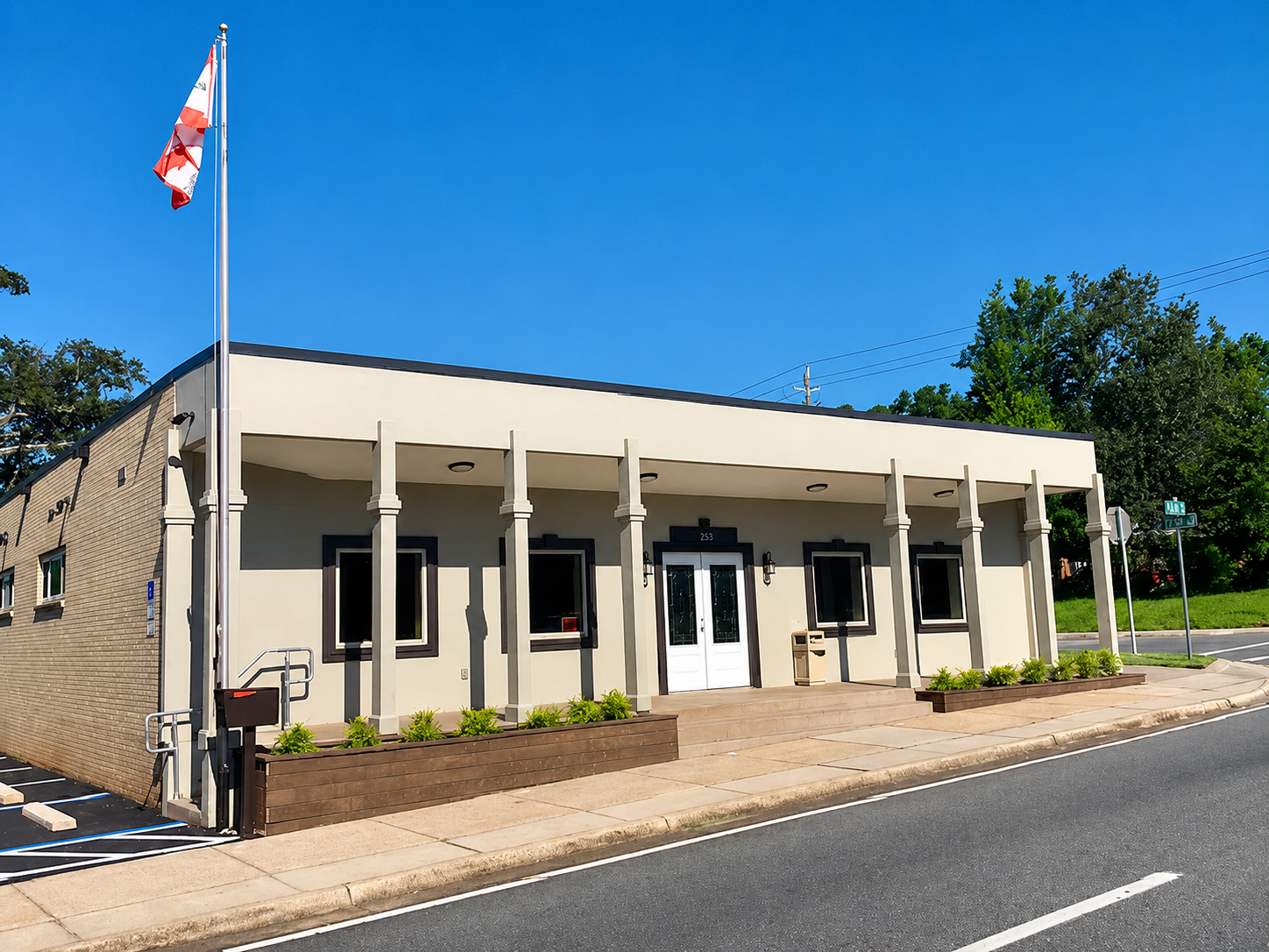 Pace Blvd. Office Space