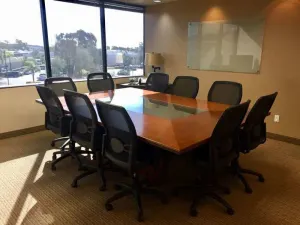 Nice Conference and Meeting Rooms in Rancho Santa Margarita