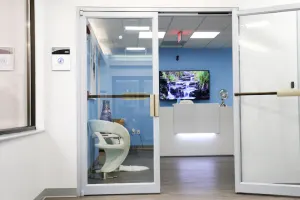 Receptionist mail receipt lobby Fort Washington Live Receptionist and Business Address Lobby