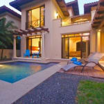 Fabulous 3 Bedroom Villa  En Suite At The Beach!