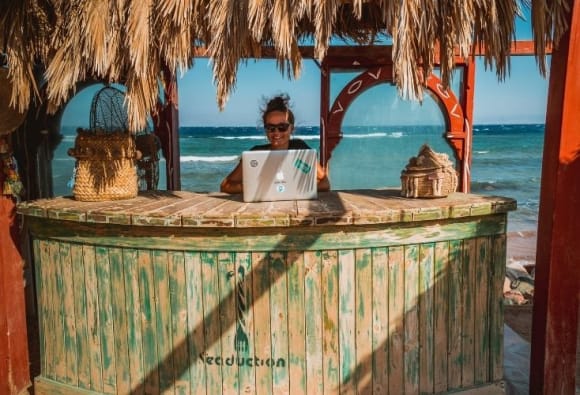 The Pros and Cons of being a Digital Nomad