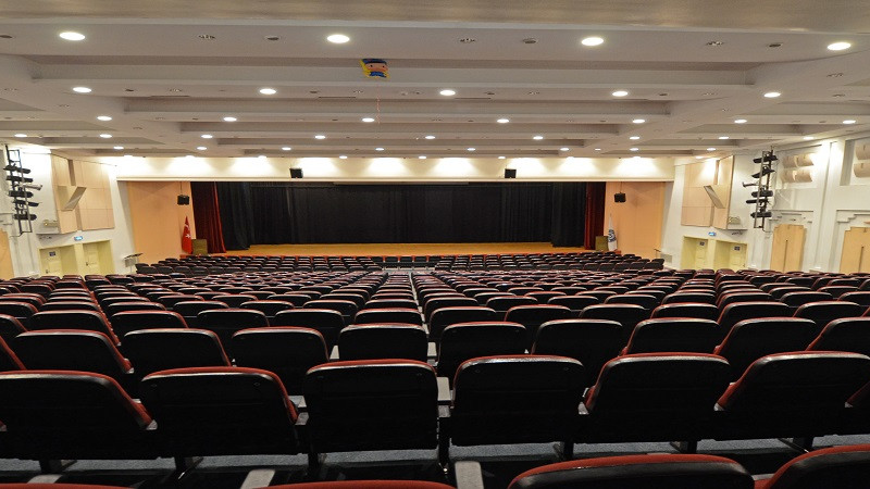 İzmir AKM Tiyatro Salonu