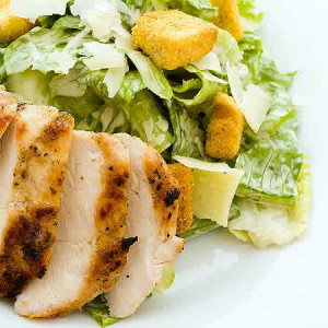 Izgara Tavuklu Sezar Salata