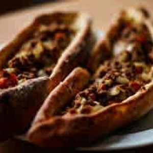 Kavurmalı Pide