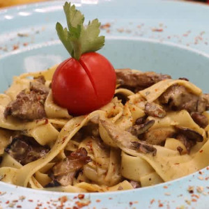 Etli Mantarlı Fettuccine