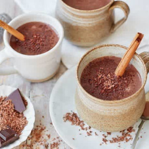 MUZLU SICAK ÇİKOLATA