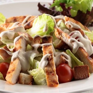 Sezar Salata (Tavuk)