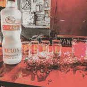 Likör Cardinal Melon Kadeh