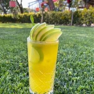 Ev Limonatası Yeşil Elmalı