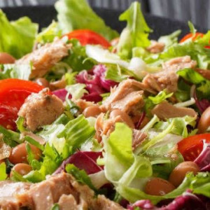 Ton balıklı Salata