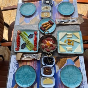 İki Kişi Kahvaltı