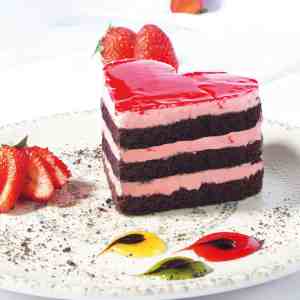 Frambuazlı Kalpli Pasta