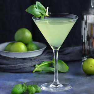 CUCUMBER BASIL MARTINI