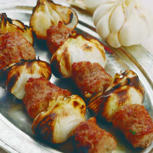 Sarımsak Kebabı (Garsonunuza sorun)
