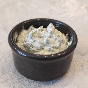 Sarımsaklı Ekşi Krema Sos