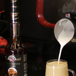 İLAVE AROMALI ŞURUPLAR VE SOSLAR