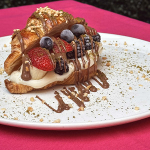 Orman Meyveli Kruvasan