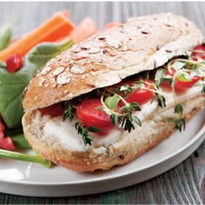 Beyaz Peynirli Sandviç