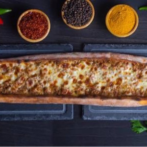 Kaşarlı Pide 