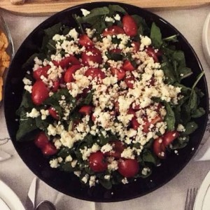 Peynirli Roka Salata