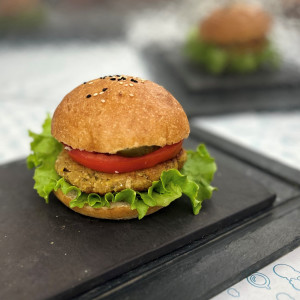 FALAFEL BURGER