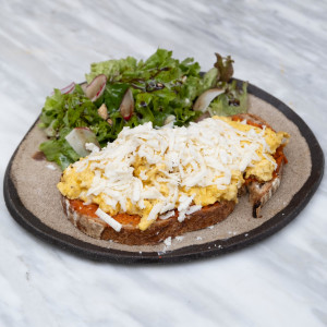 Ekmek Üstü Çırpılmış Yumurta