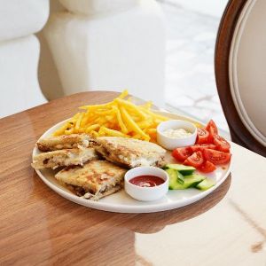 Bazlama Kaşarlı Tost