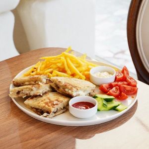 Bazlama Kavurmalı Tost