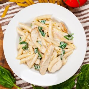 PENNE CHİCKEN PESTO