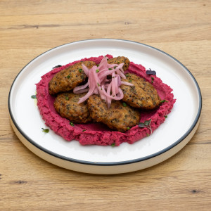 Pancarlı Humus ile Kinoa köfte