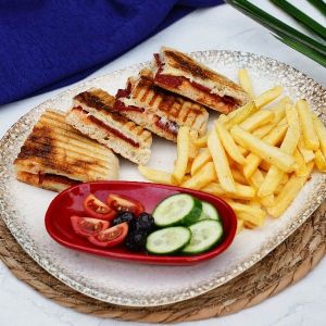 Bazlama Tost Kaşarlı