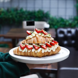 Kremalı Meyveli Kruvasan