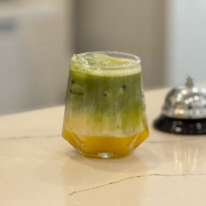 Mango Ananas Ice Matcha