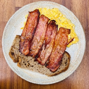 Bacon ve Çırpılmış Yumurta