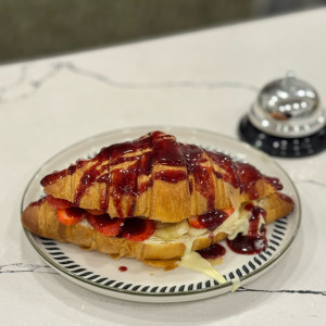 Orman Meyveli Croissant
