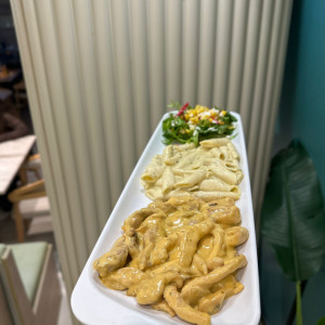 Cafe de Paris Soslu Tavuk