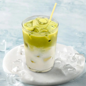 Vanilyalı Matcha Latte
