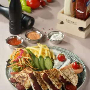 Sucuklu Tost