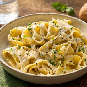 FETTUCCİNE ALFREDO