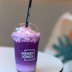 UBE LATTE 