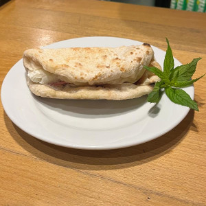 Dana Jambonlu mozzarellalı sandvic  (190 gr)