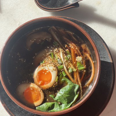 RAMEN & SOUP NOODLES / 拉面和汤面