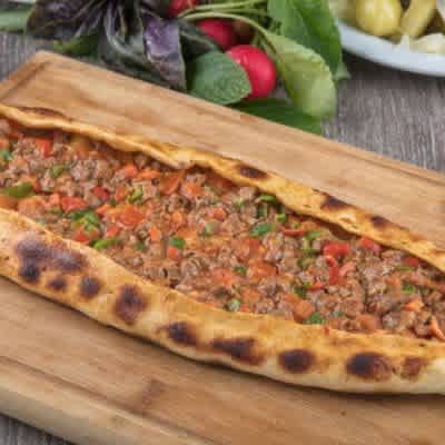 Kıymalı Pide
