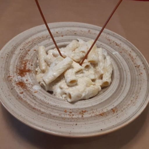 Köz Patlıcanlı Etli Rigatoni