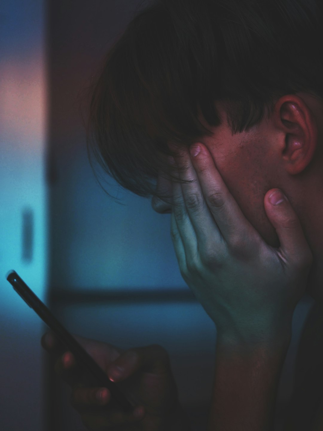 Cyberbullying & Trolling can negatively affect kids AND adults.