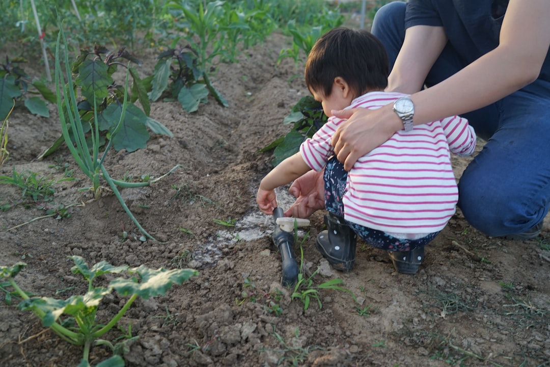 Single Mom Survival: Navigating Life Off The Grid