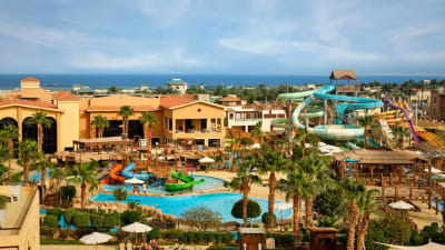 Coral Sea Aqua Club Resort ★★★★